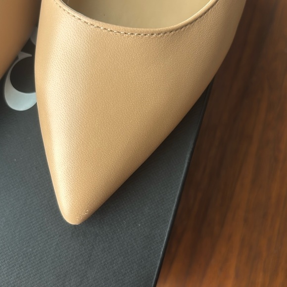 Wiley leather Coach pumps size 8 nude tan camel - Picture 14 of 14